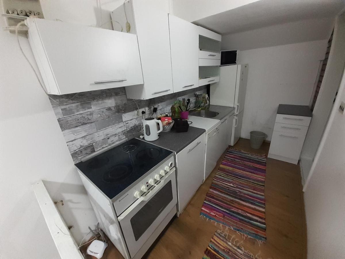 Rooms & Apartment Gh Pasha Tuzla Esterno foto