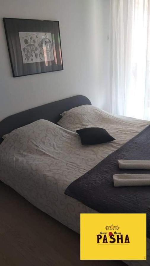 Rooms & Apartment Gh Pasha Tuzla Esterno foto