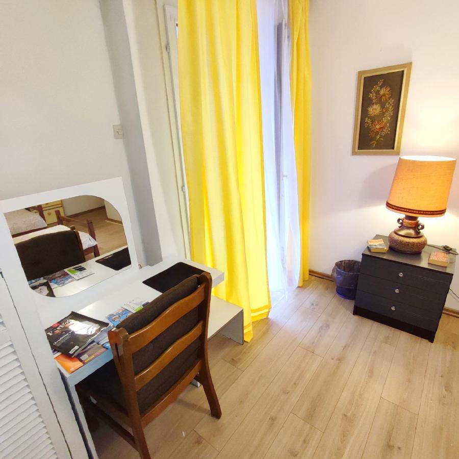 Rooms & Apartment Gh Pasha Tuzla Esterno foto