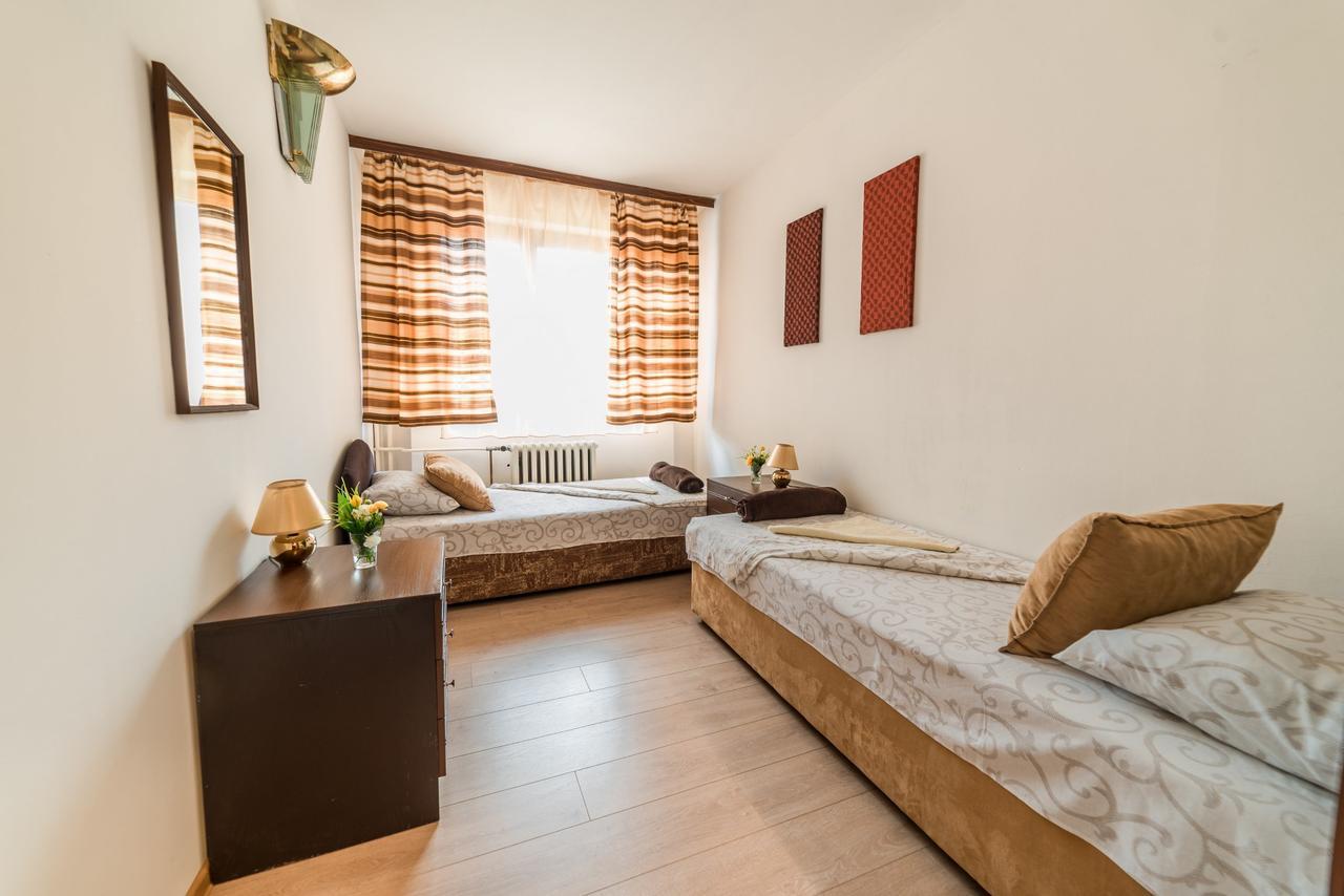 Rooms & Apartment Gh Pasha Tuzla Esterno foto