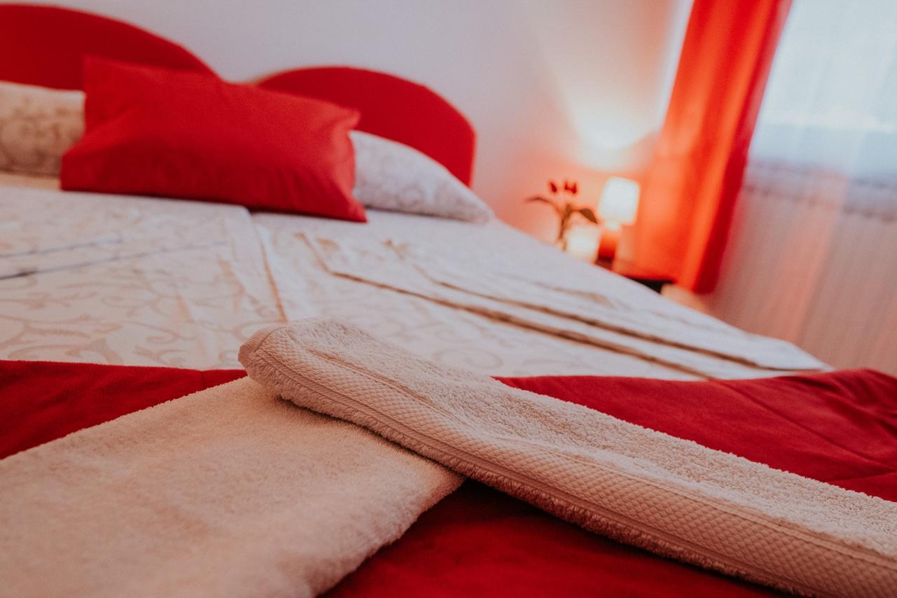 Rooms & Apartment Gh Pasha Tuzla Camera foto