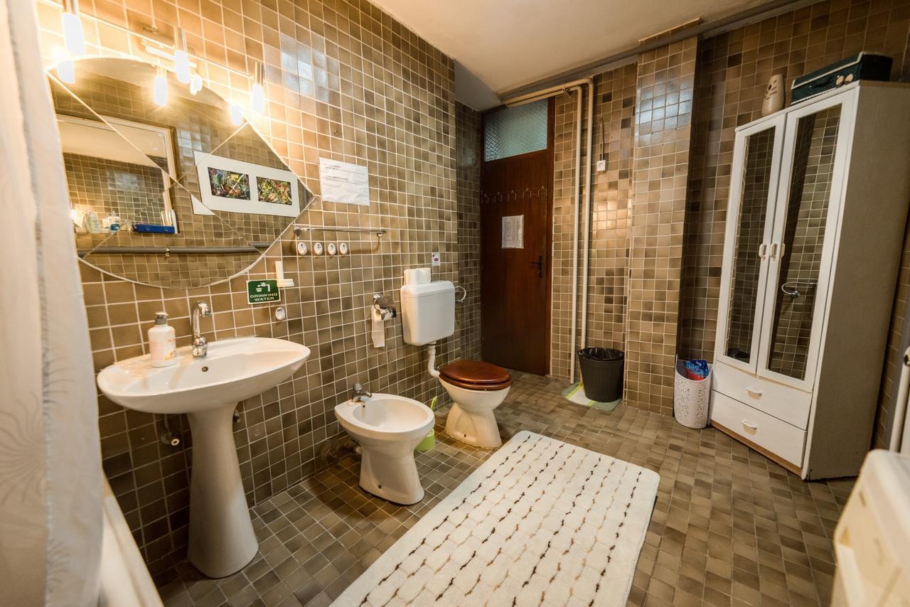 Rooms & Apartment Gh Pasha Tuzla Camera foto